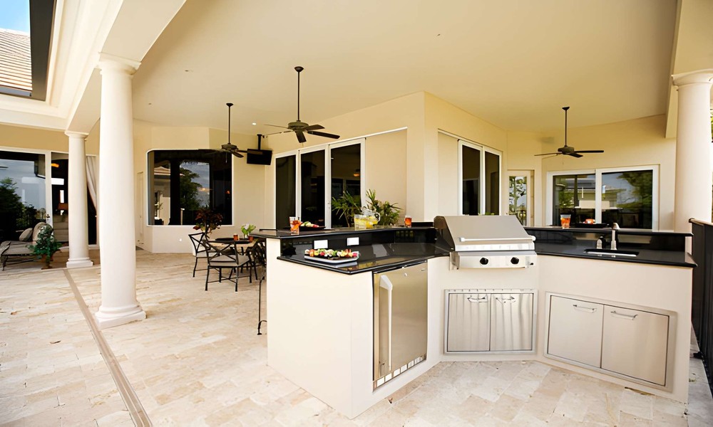 What to Consider While Designing Your Outdoor Kitchen